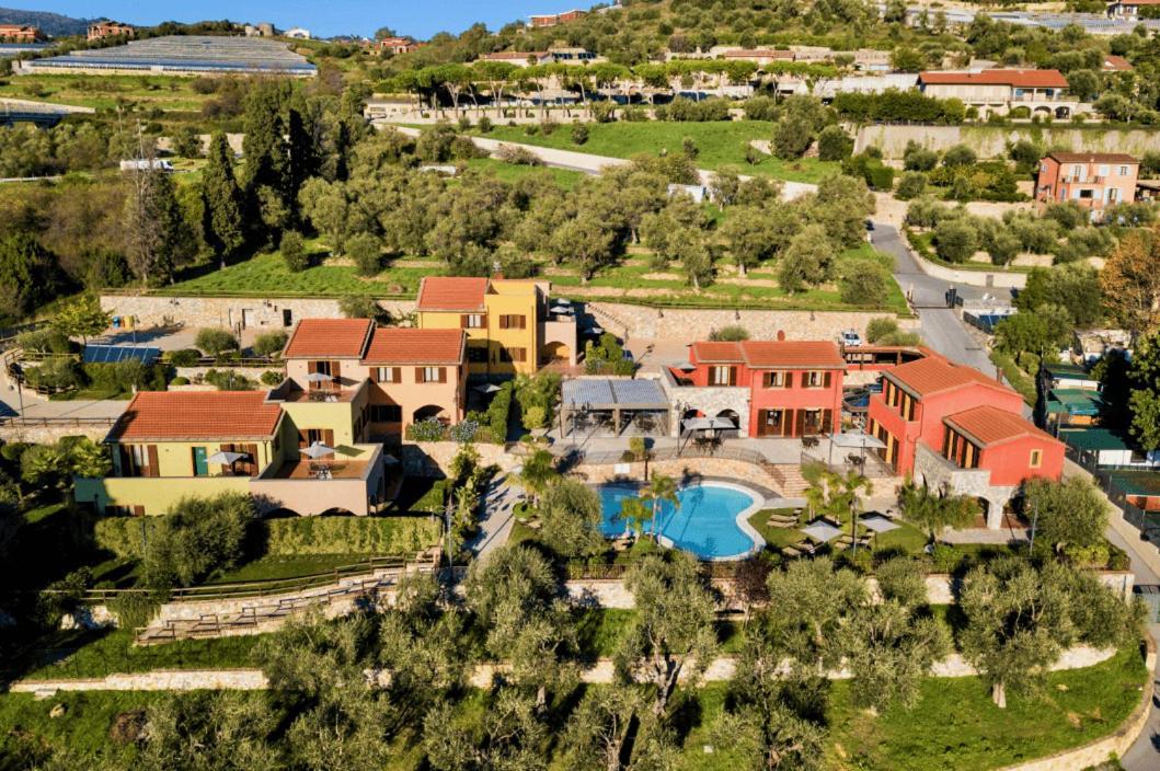 אימפריה Leonardo Resort מראה חיצוני תמונה
